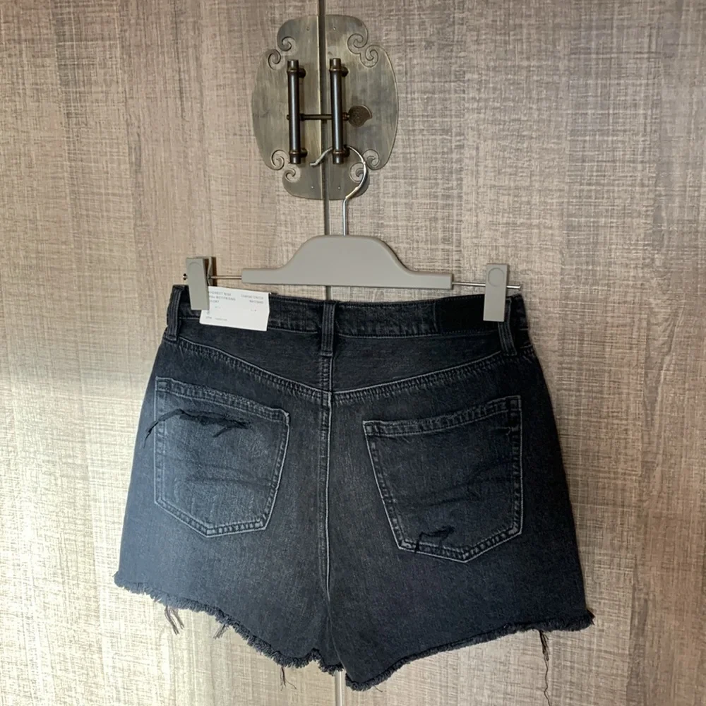 American Eagle‎ Highest Rise 90’s Boyfriend Short